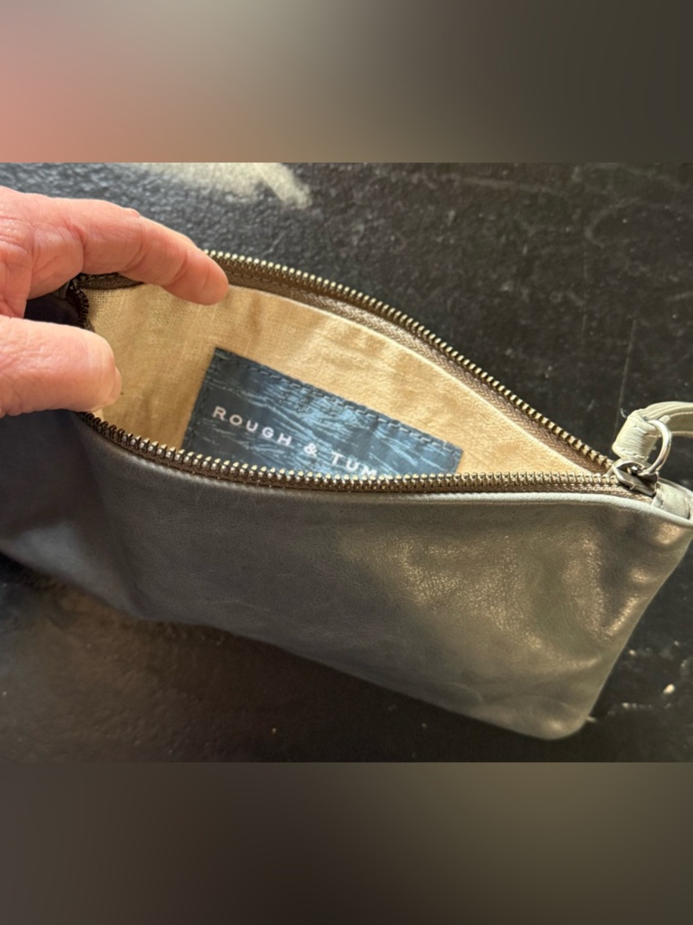 Rough & Tumble Clutch in Storm. Zinc-laquered linen with older style blue label - Picture 8 of 9